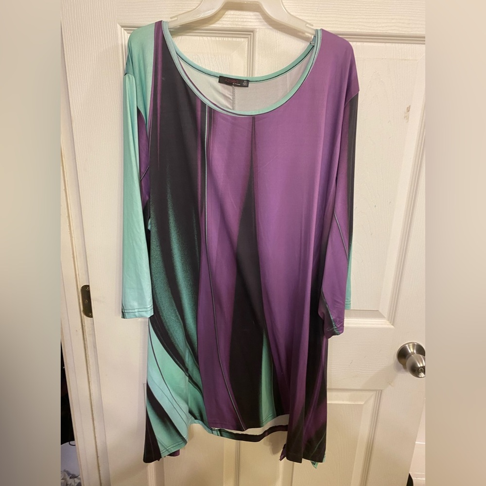 Purple and light green design 4x blouse